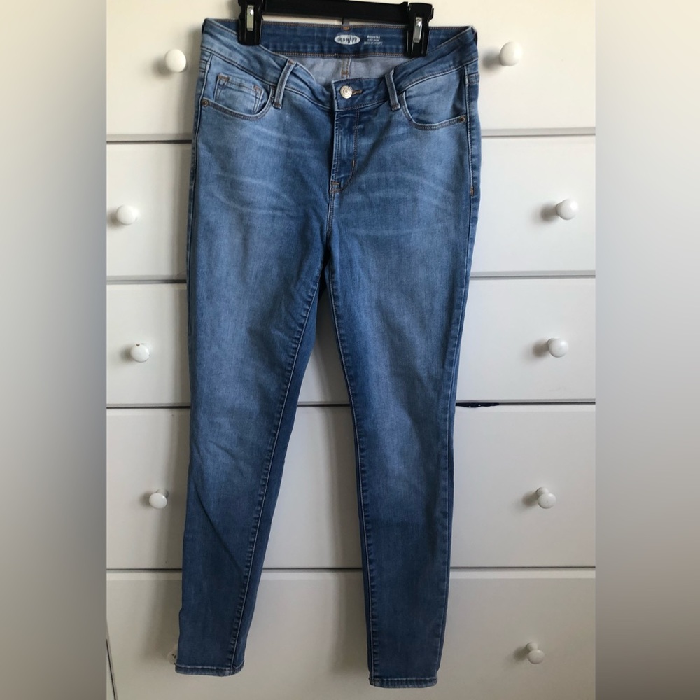 Old Navy Rockstar Super skinny Jean